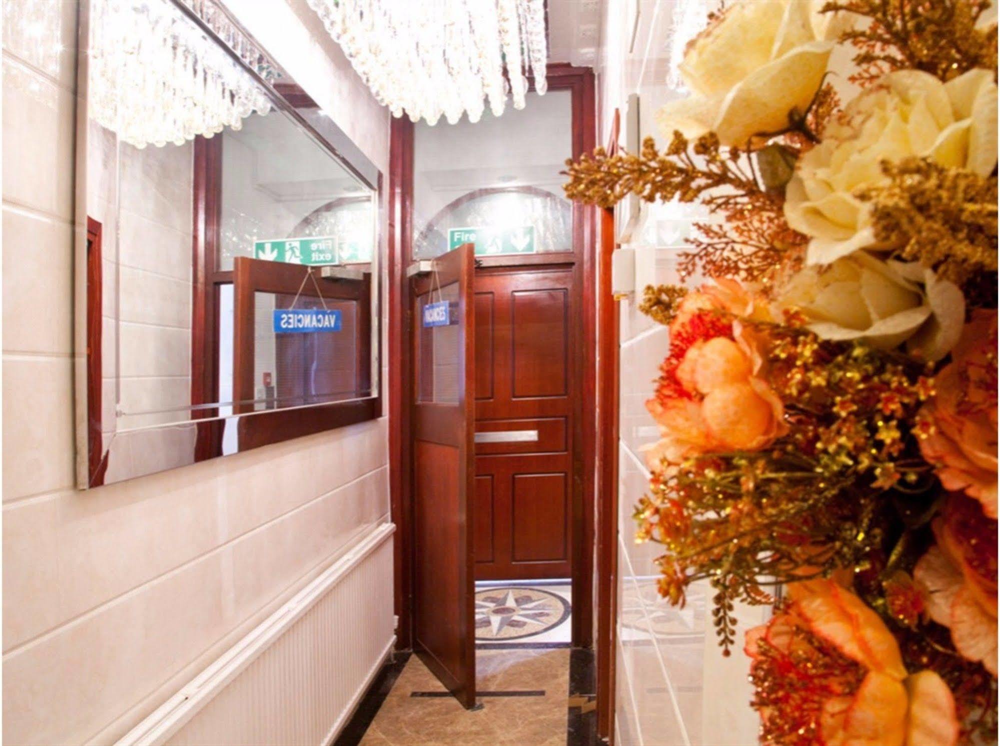 City Inn Russell Square Londra Esterno foto